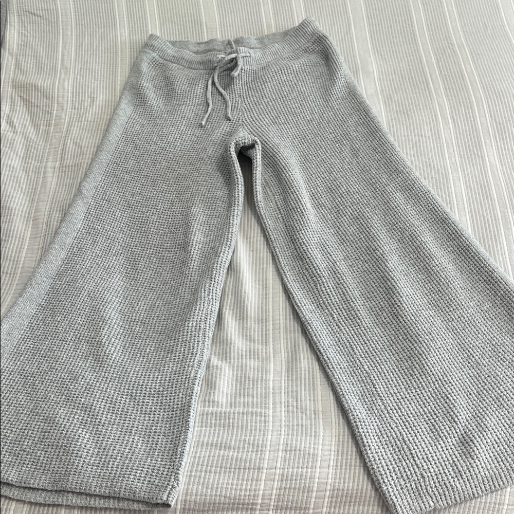 Aerie Light Gray Knit Pants